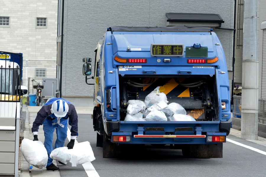 Garbage Removal and Disinfecting Services Garbage Removal and Disinfecting Services